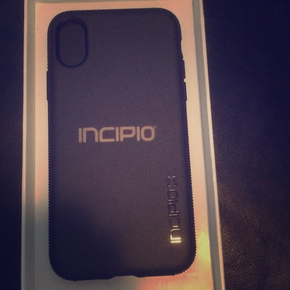 Incipio IPhone X case